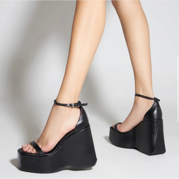 SCHUTZ Shoes - Schutz black leather wedge / sandal